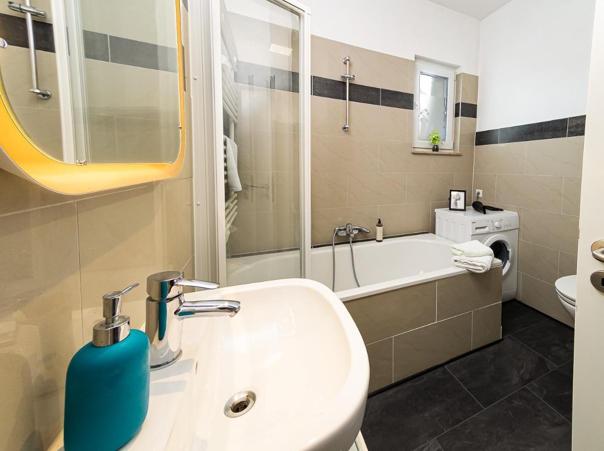 Fabelhafte Apartments Zum Wohlfuehlen Mit Junik Apartments Duisburg Dış mekan fotoğraf